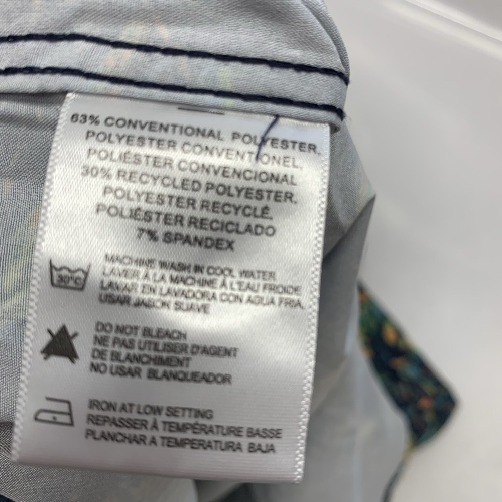 Heritage Resort Tropical Short Sleeve Camp Shirt Medium Button‎ Up Travel Beach - Picture 7 of 10
